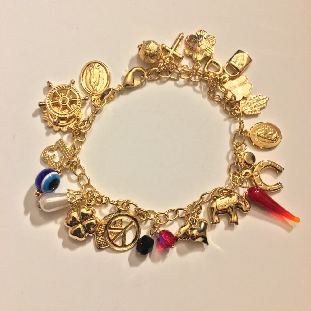 Lucky Charm Bracelet 14k Gold Plated 🍀